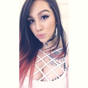 Meet your Posher, Nicole